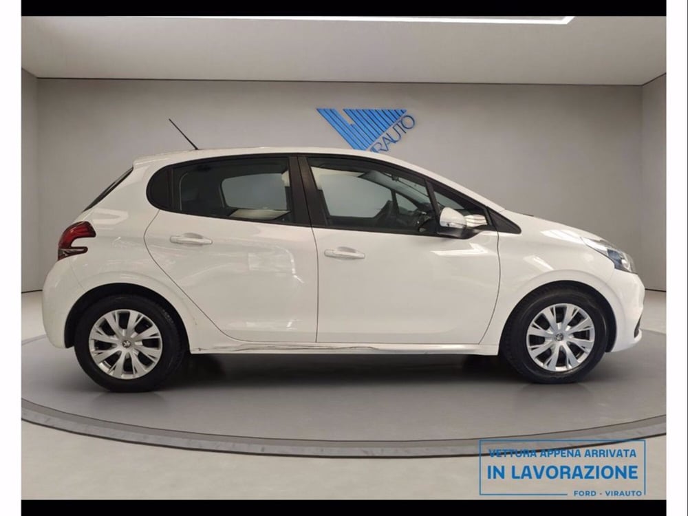 Peugeot 208 usata a Catania (7)