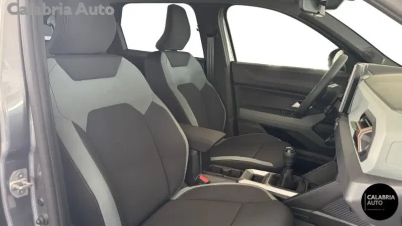 Dacia Bigster nuova a Reggio Calabria (10)