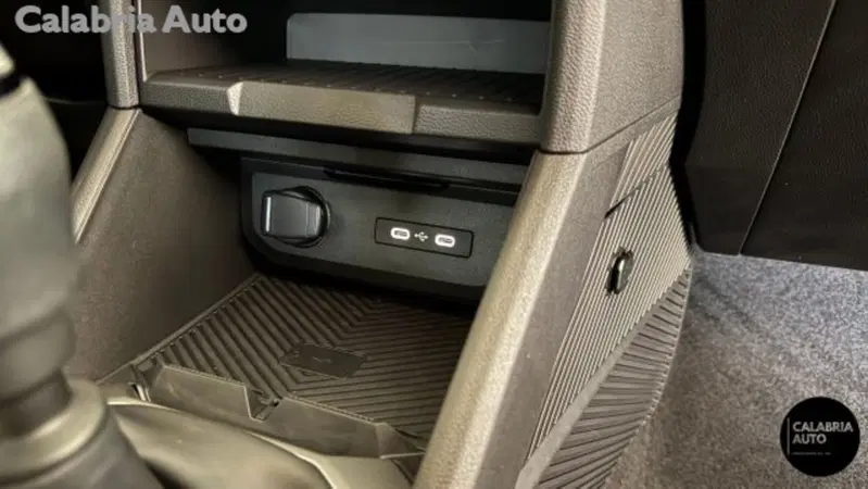 Dacia Bigster nuova a Reggio Calabria (11)