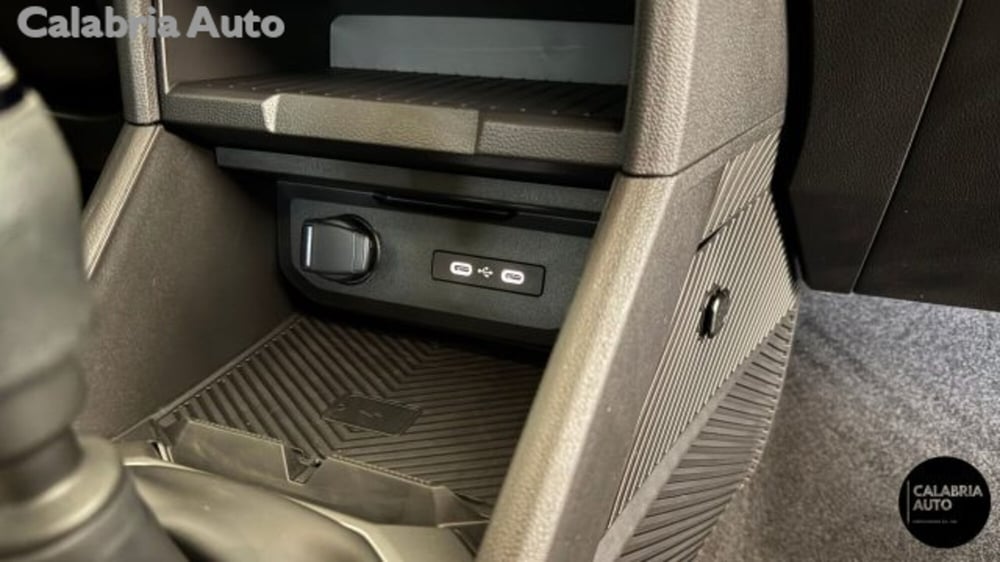 Dacia Bigster nuova a Reggio Calabria (11)