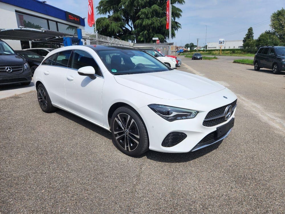 Mercedes-Benz CLA Shooting Brake usata a Milano (4)