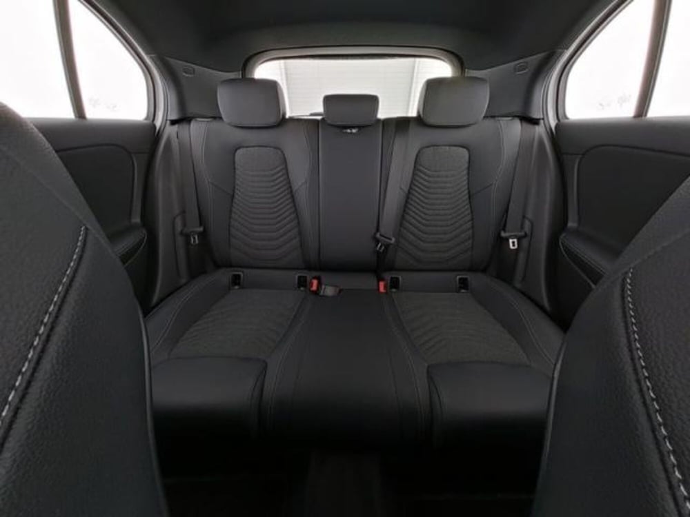Mercedes-Benz Classe A Sedan usata a Milano (6)