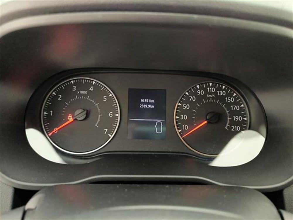 Dacia Duster usata a Milano (10)
