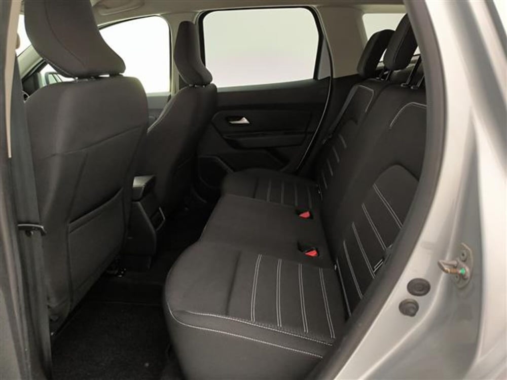 Dacia Duster usata a Milano (12)