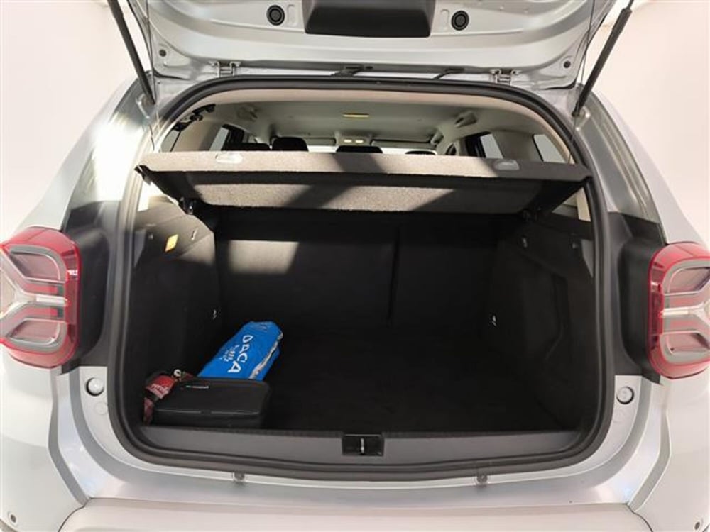 Dacia Duster usata a Milano (14)