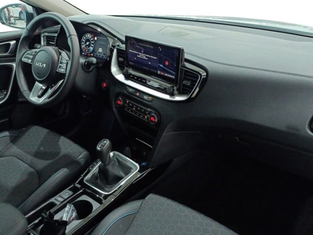 Kia XCeed nuova a Catania (9)