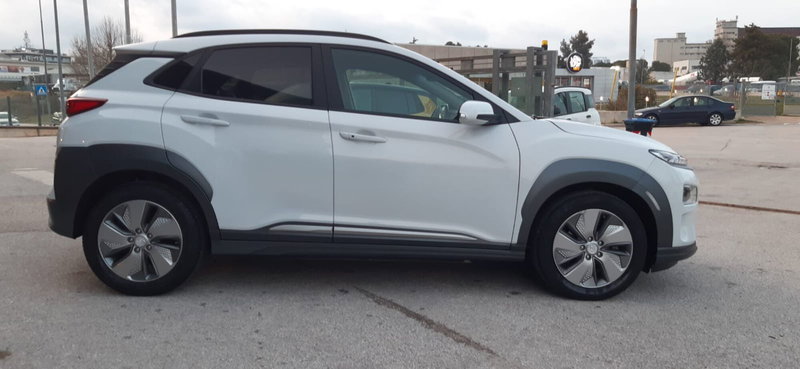 Hyundai Kona usata a Chieti (3)