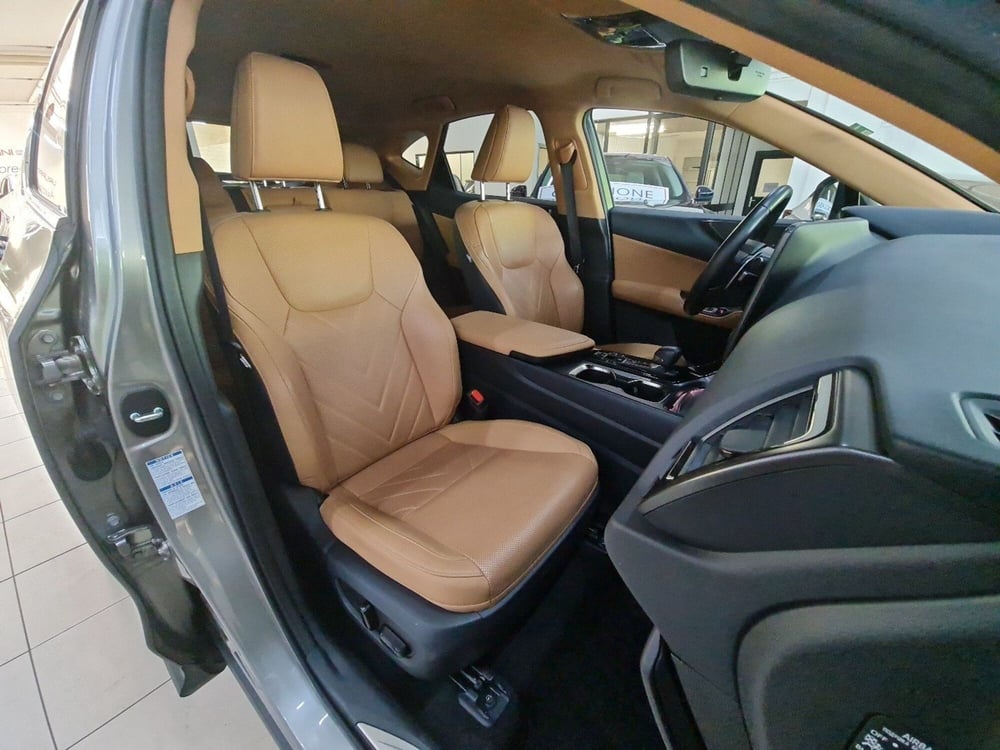 Lexus NX usata a Bologna (12)