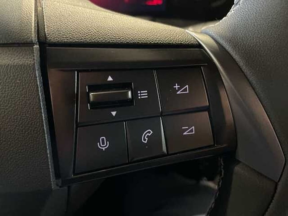 Opel Mokka nuova a Salerno (20)