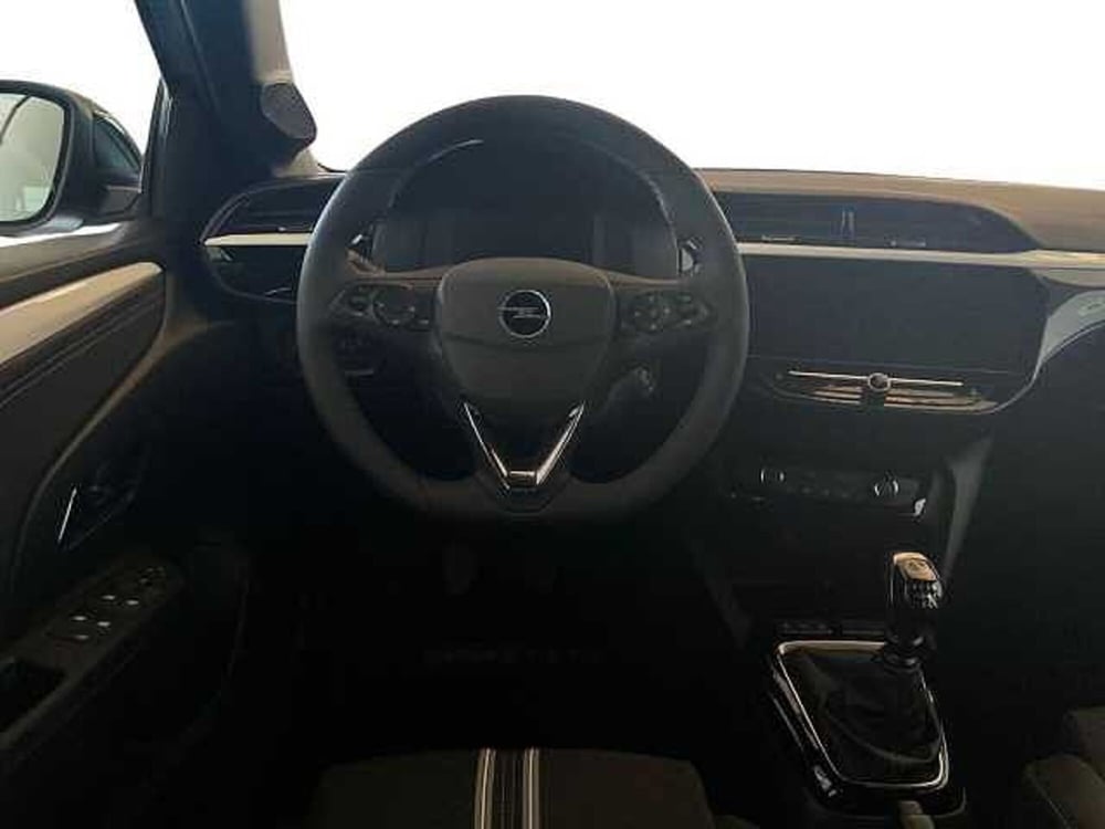 Opel Corsa nuova a Salerno (10)