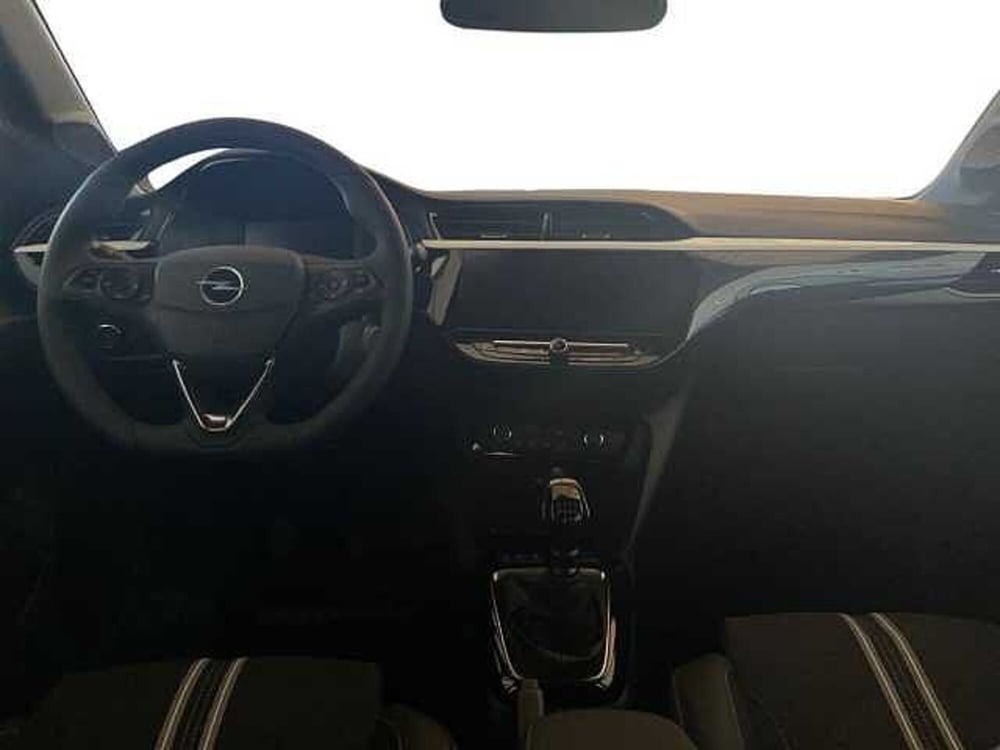 Opel Corsa nuova a Salerno (11)