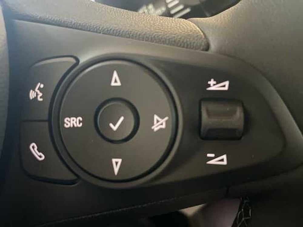 Opel Corsa nuova a Salerno (20)