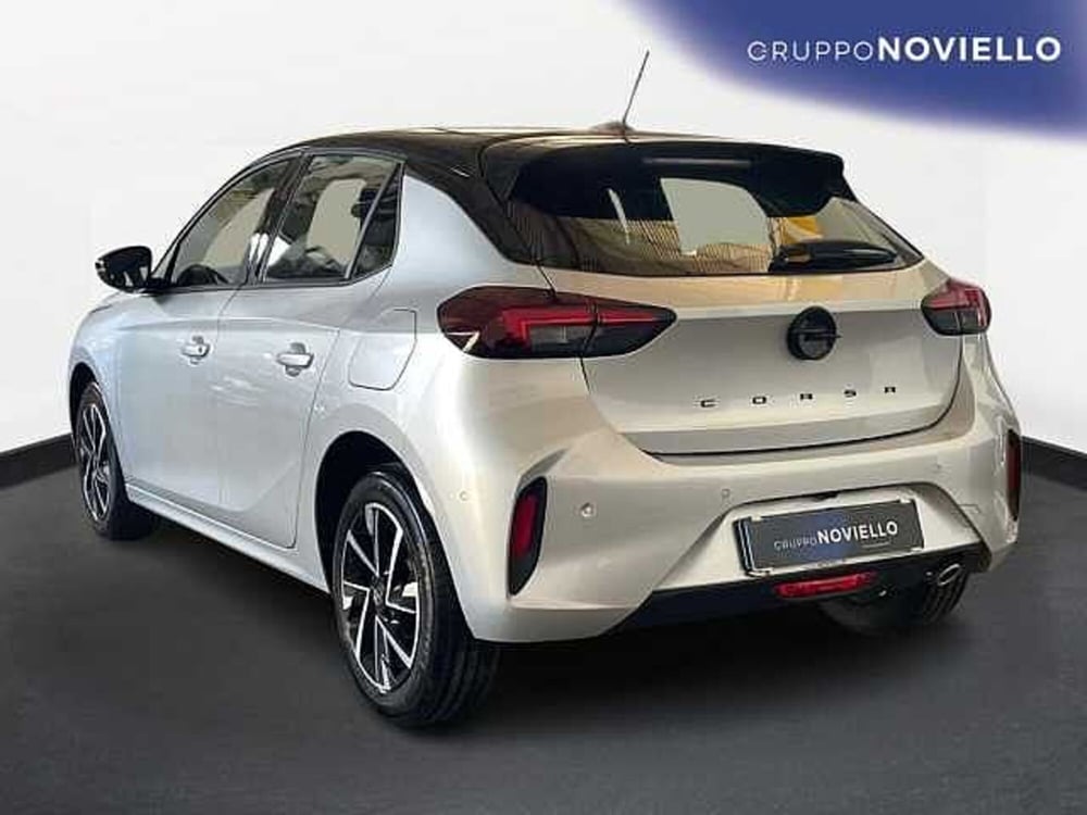 Opel Corsa nuova a Salerno (5)