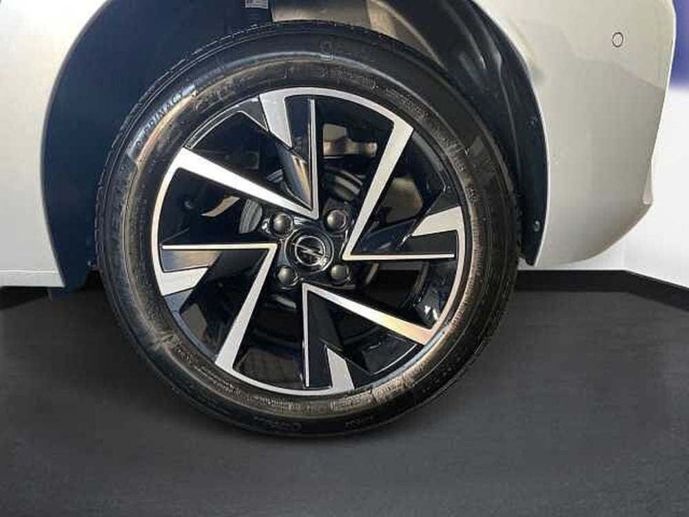 Opel Corsa nuova a Salerno (8)