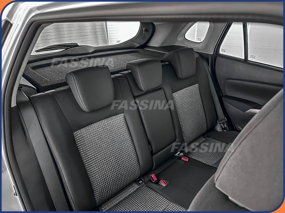 Suzuki S-Cross nuova a Milano (12)