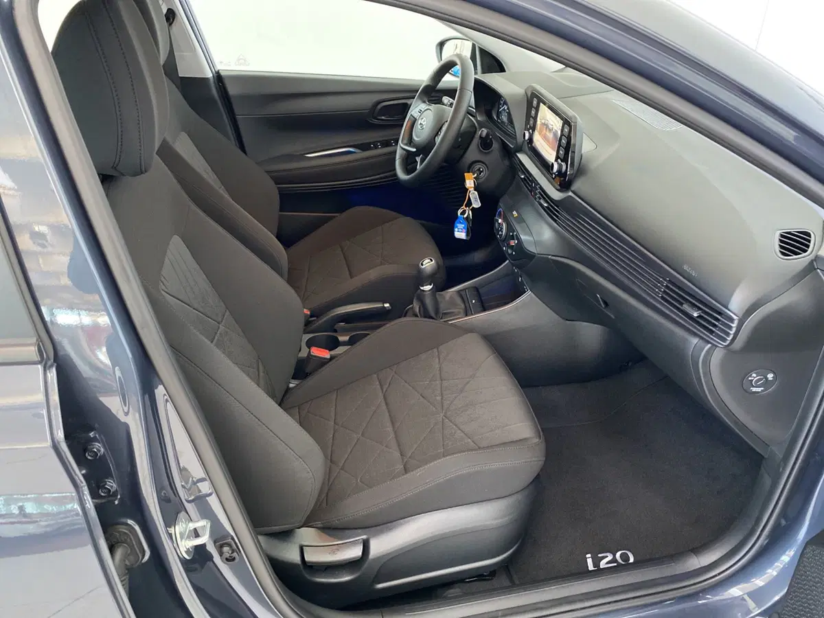 Hyundai Bayon usata a Lodi (6)