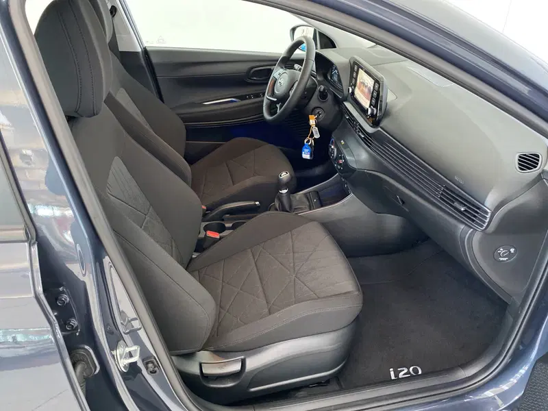 Hyundai Bayon usata a Lodi (6)