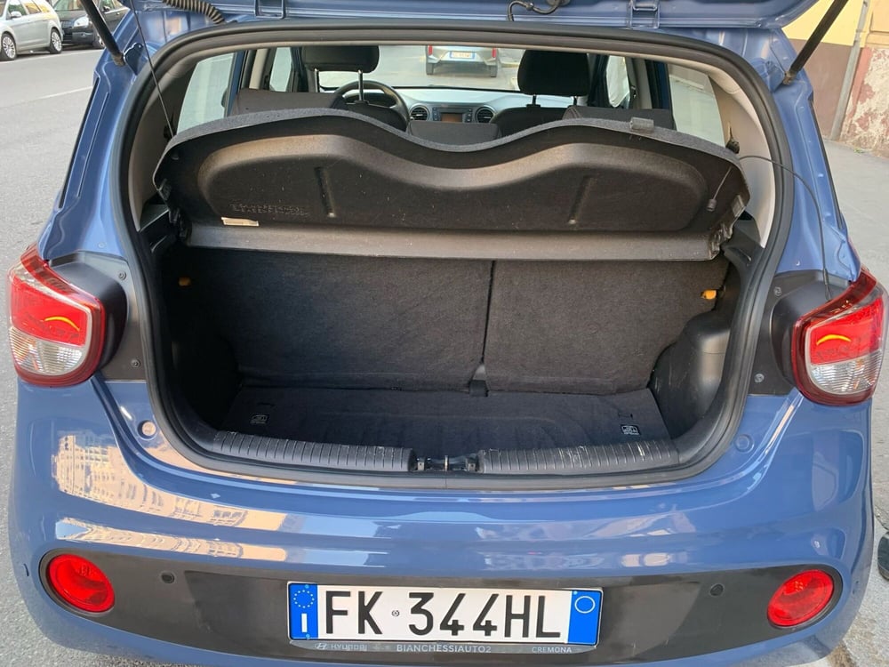 Hyundai i10 usata a Milano (8)