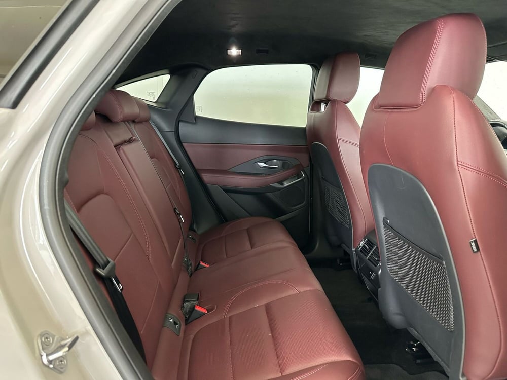 Jaguar E-Pace usata a Modena (5)