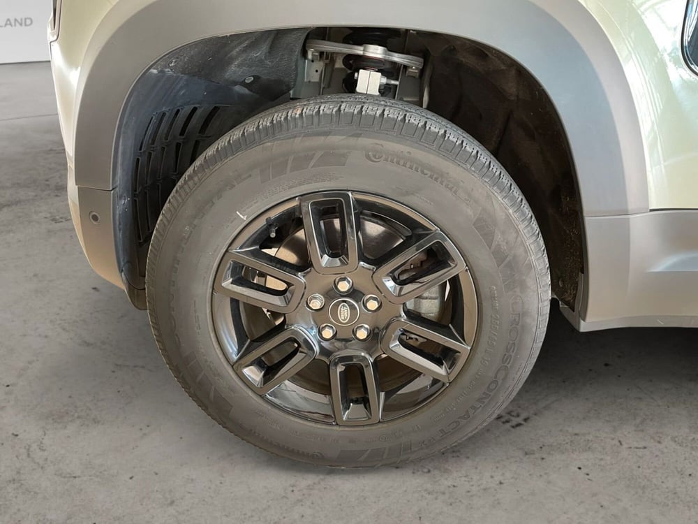 Land Rover Defender usata a Pistoia (9)