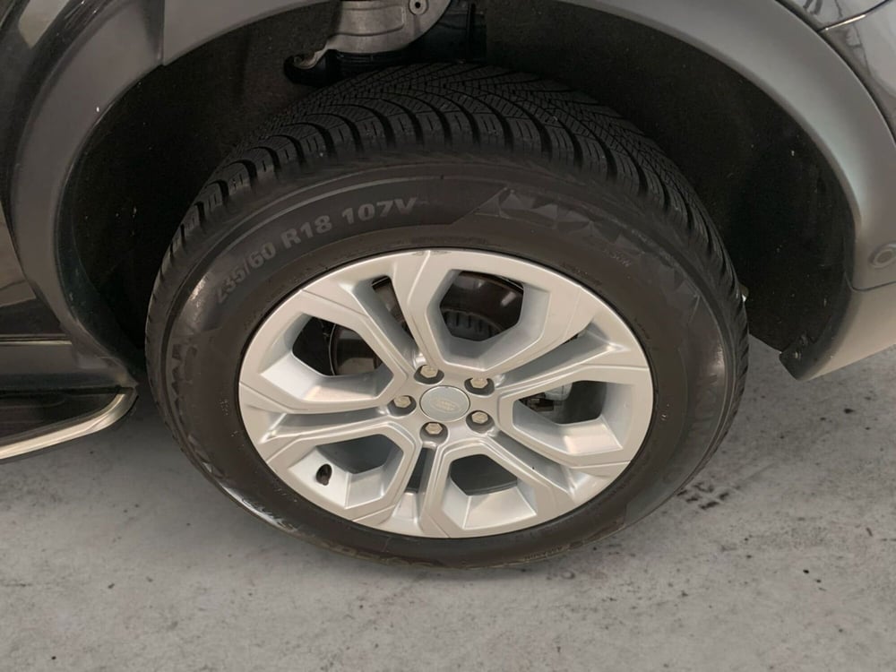 Land Rover Discovery Sport usata a Pistoia (9)