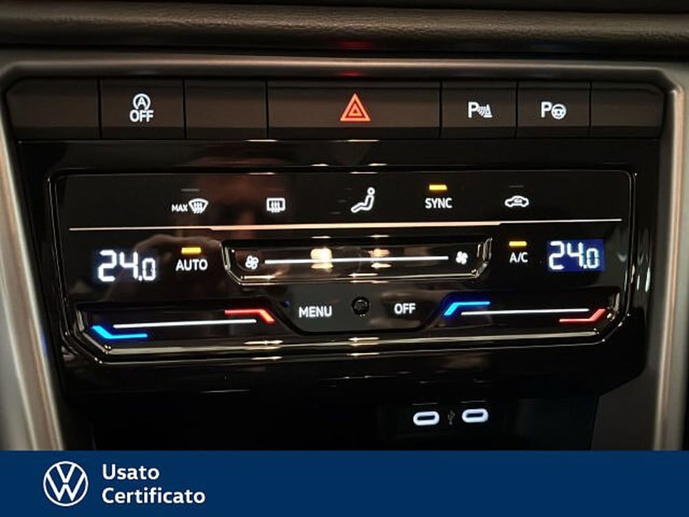 Volkswagen T-Roc nuova a Vicenza (15)