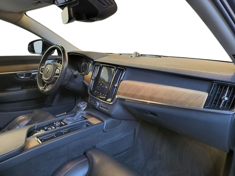 Volvo V90 usata a Udine (14)