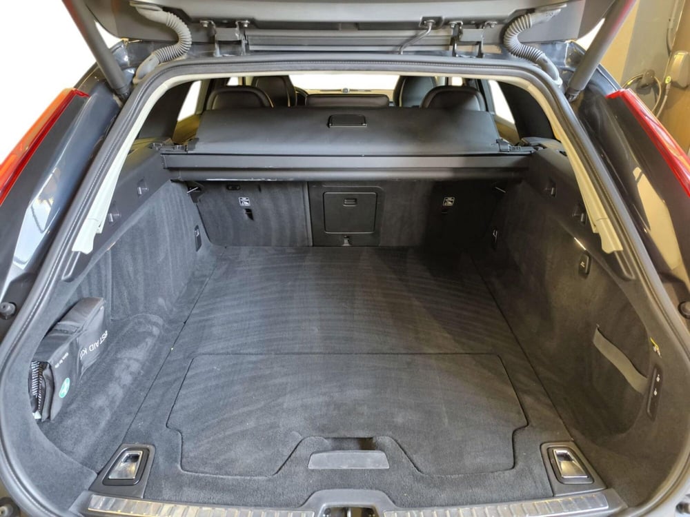 Volvo V90 usata a Udine (16)