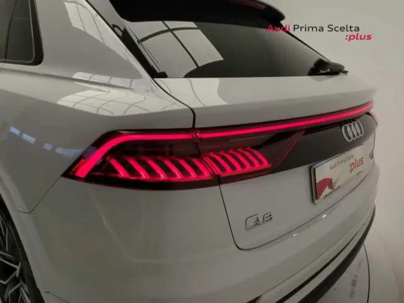 Audi Q8 usata a Avellino (11)