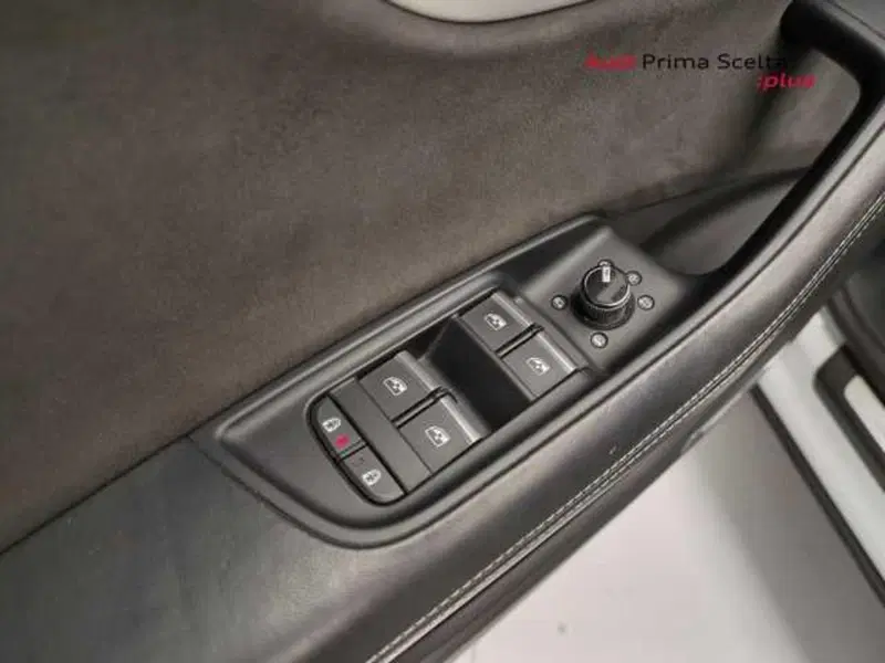 Audi Q8 usata a Avellino (13)