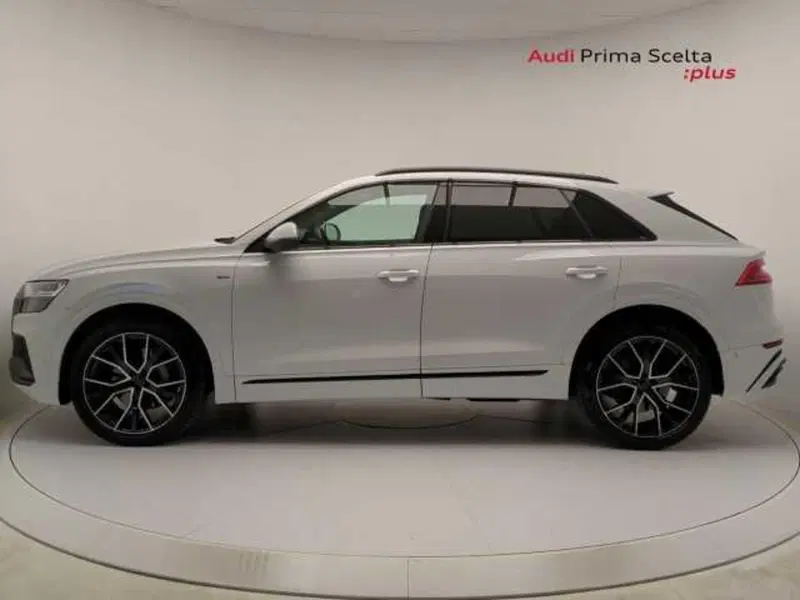Audi Q8 usata a Avellino (4)