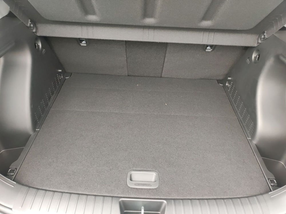 Hyundai Kona nuova a Roma (10)