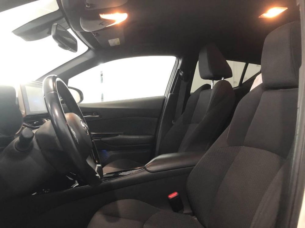 Toyota Toyota C-HR usata a Torino (12)