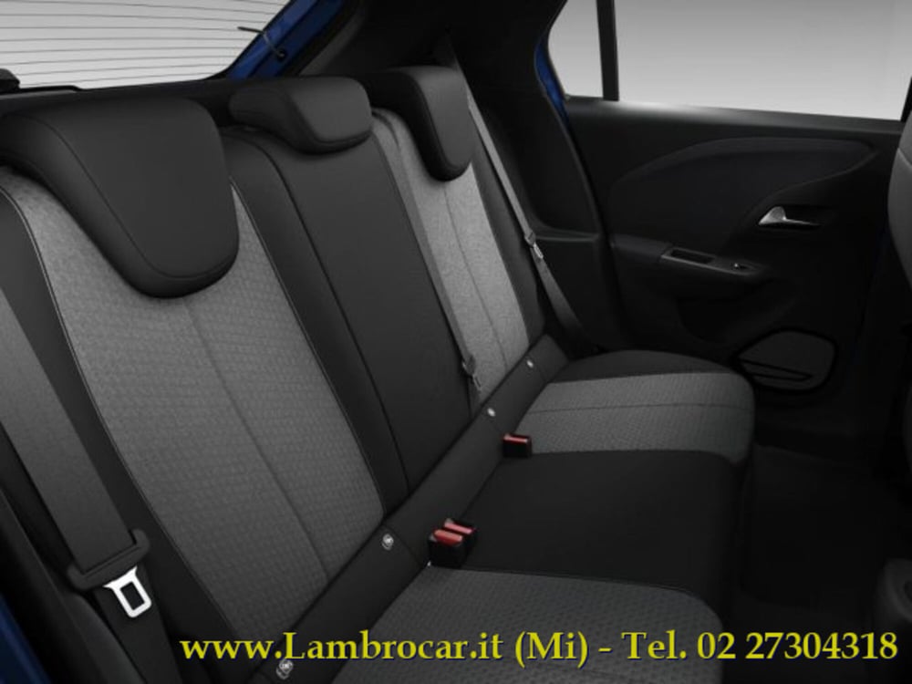 Opel Corsa nuova a Milano (7)