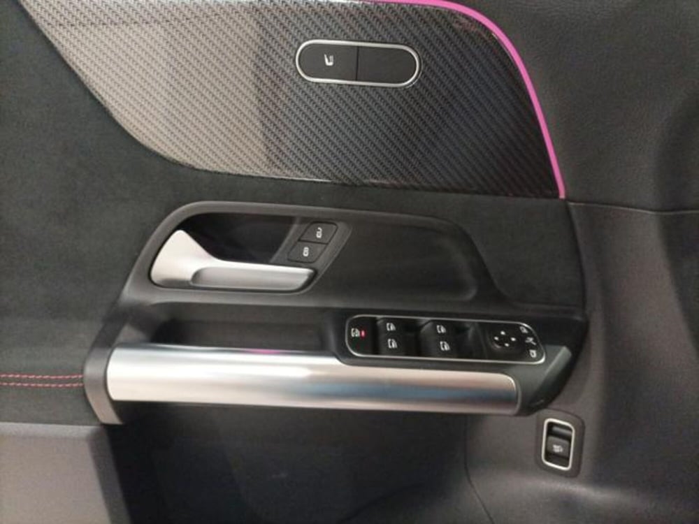 Mercedes-Benz GLA SUV usata a Milano (19)