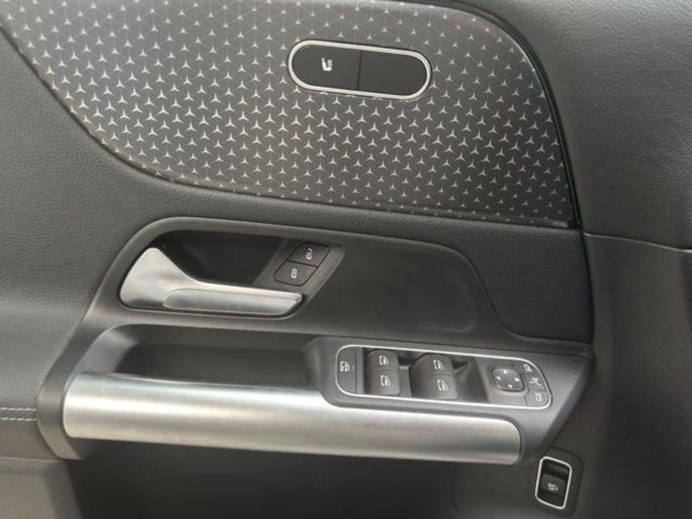 Mercedes-Benz GLA SUV usata a Milano (17)