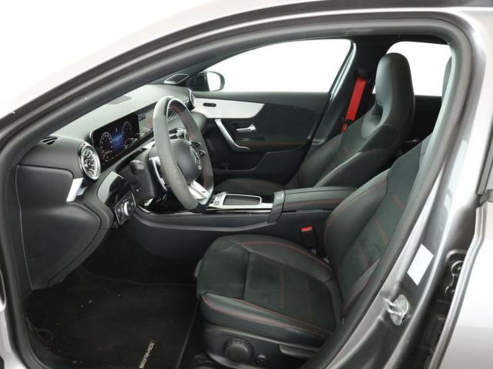 Mercedes-Benz Classe A Sedan usata a Milano (6)