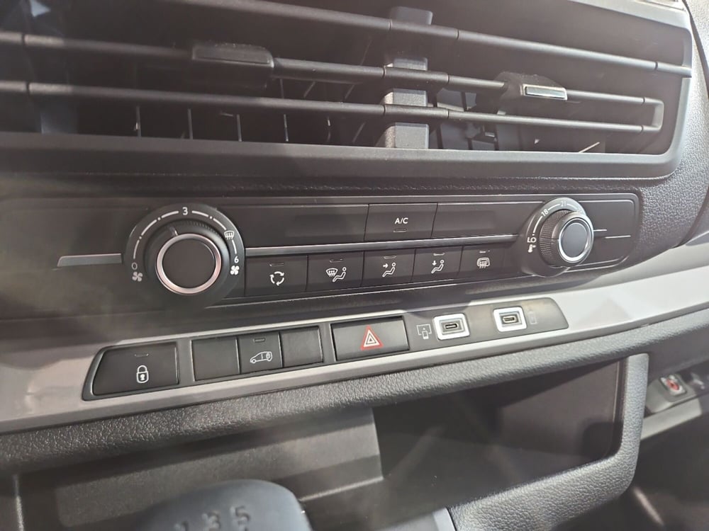 Toyota Proace nuova a Vicenza (12)