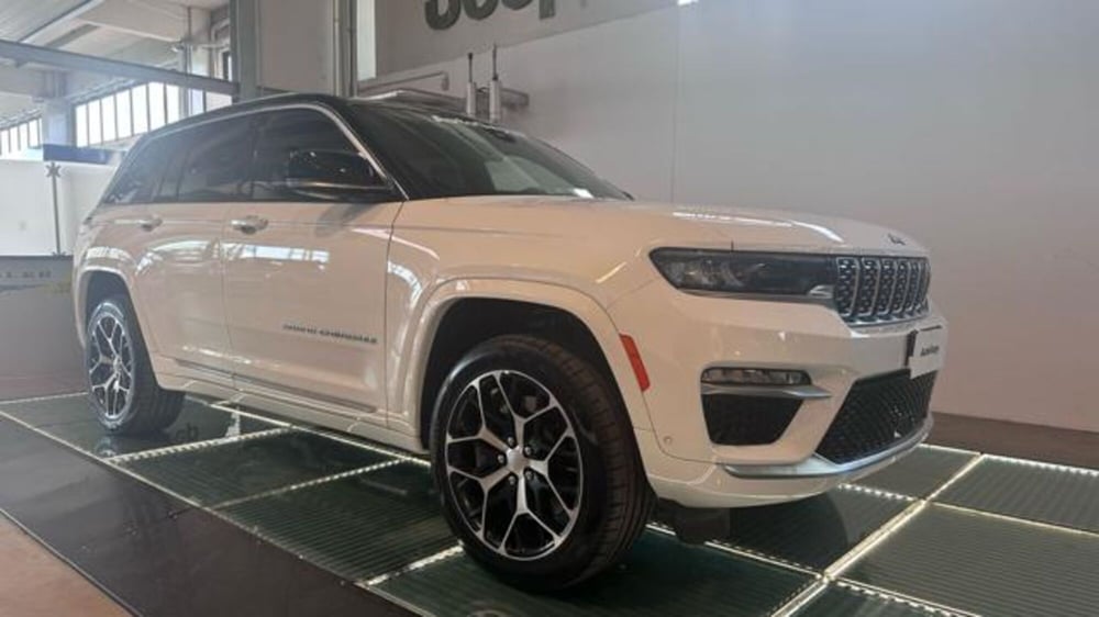 Jeep Grand Cherokee nuova a Reggio Emilia
