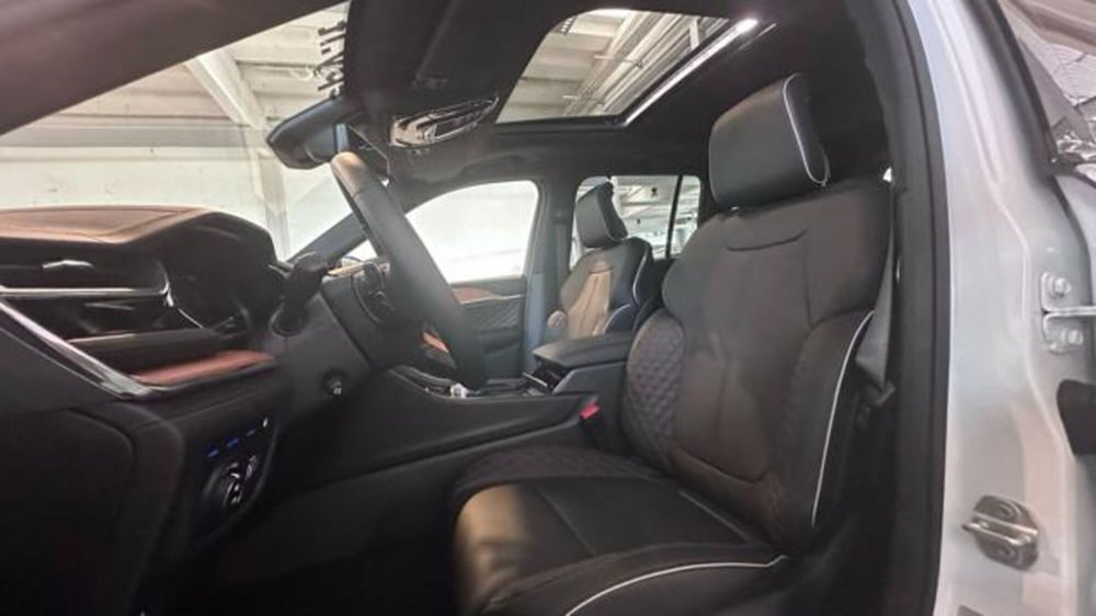 Jeep Grand Cherokee nuova a Reggio Emilia (12)