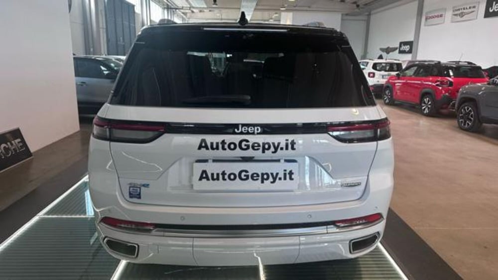 Jeep Grand Cherokee nuova a Reggio Emilia (5)