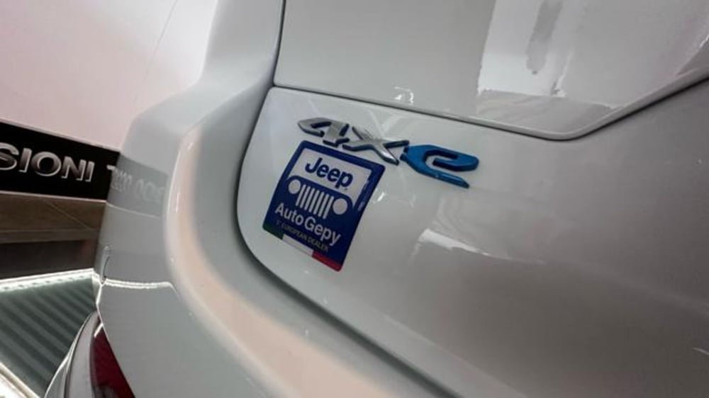 Jeep Grand Cherokee nuova a Reggio Emilia (9)