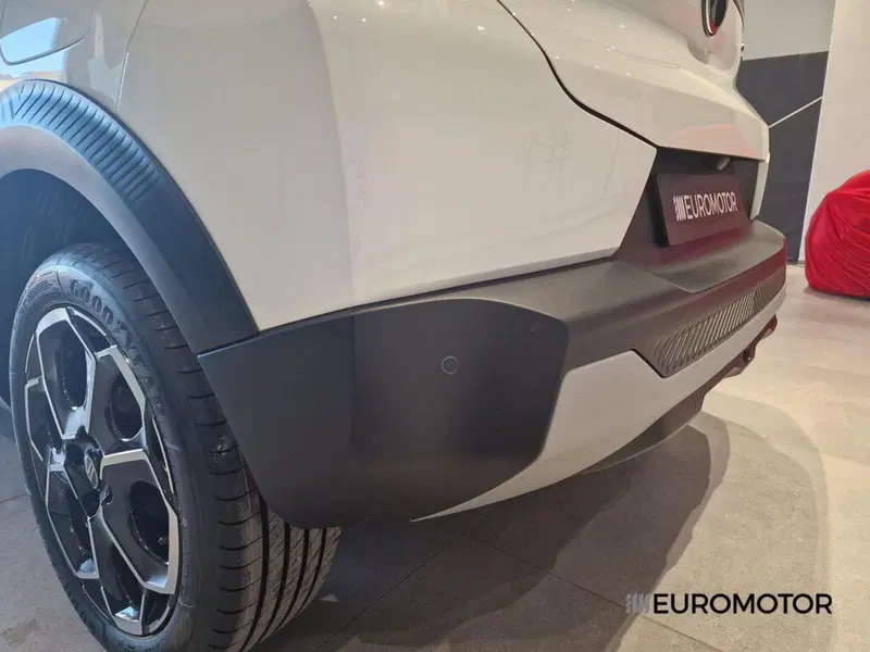 Citroen C3 nuova a Bari (10)