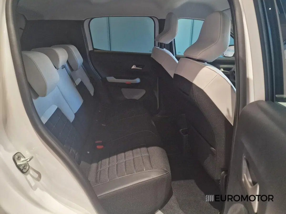 Citroen C3 nuova a Bari (13)