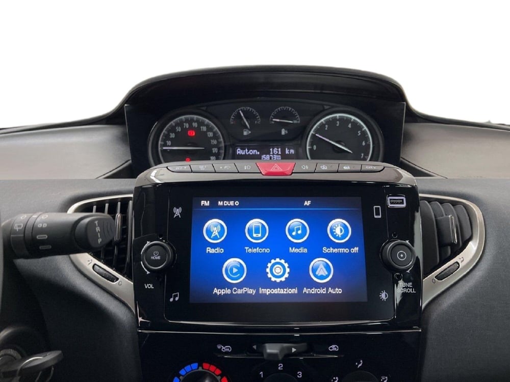 Lancia Ypsilon usata a Torino (13)