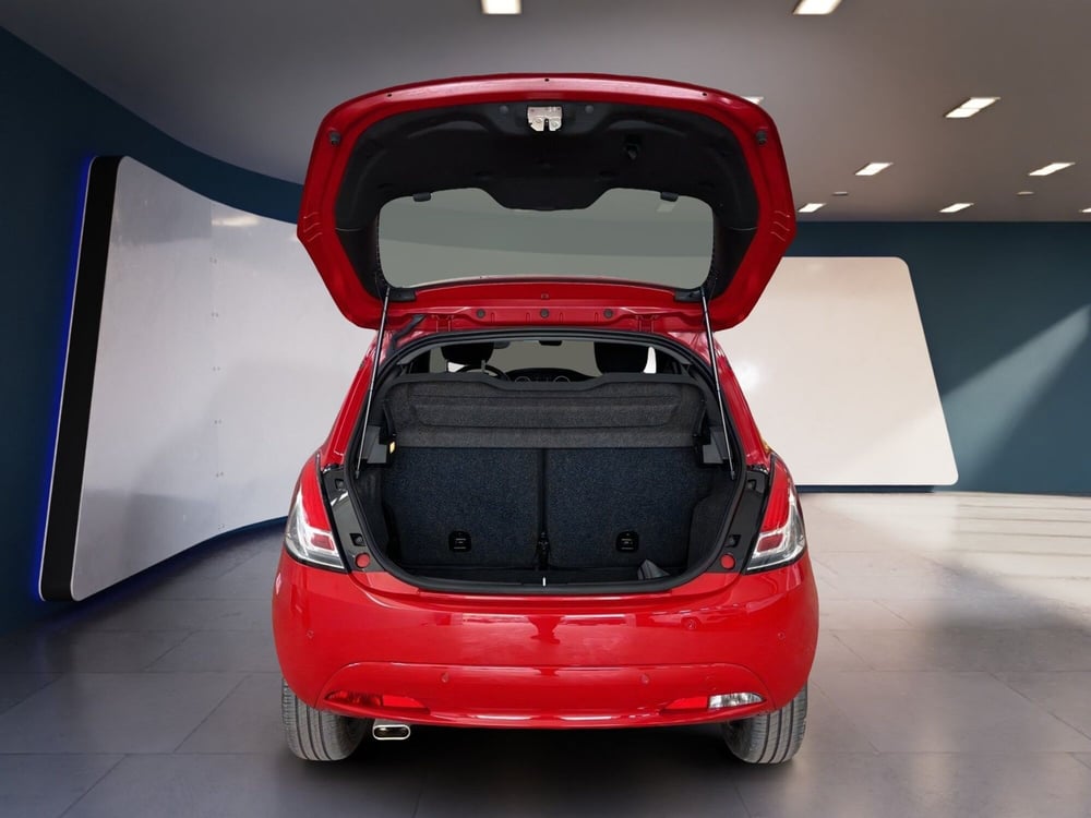 Lancia Ypsilon usata a Torino (7)