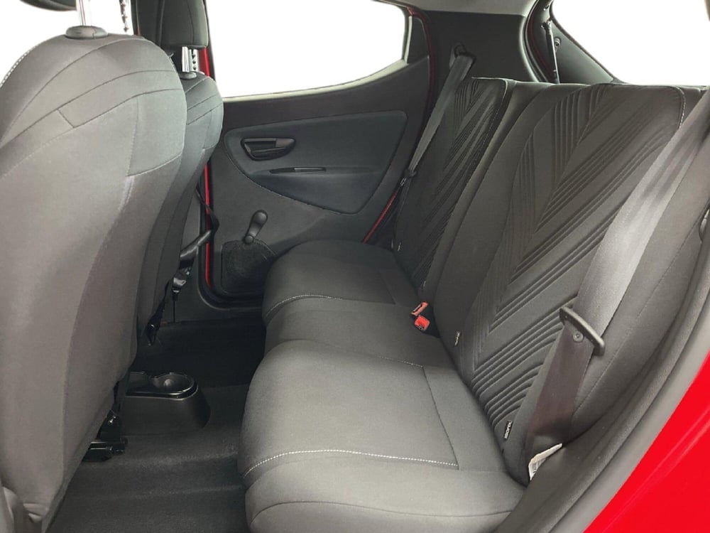 Lancia Ypsilon usata a Torino (9)