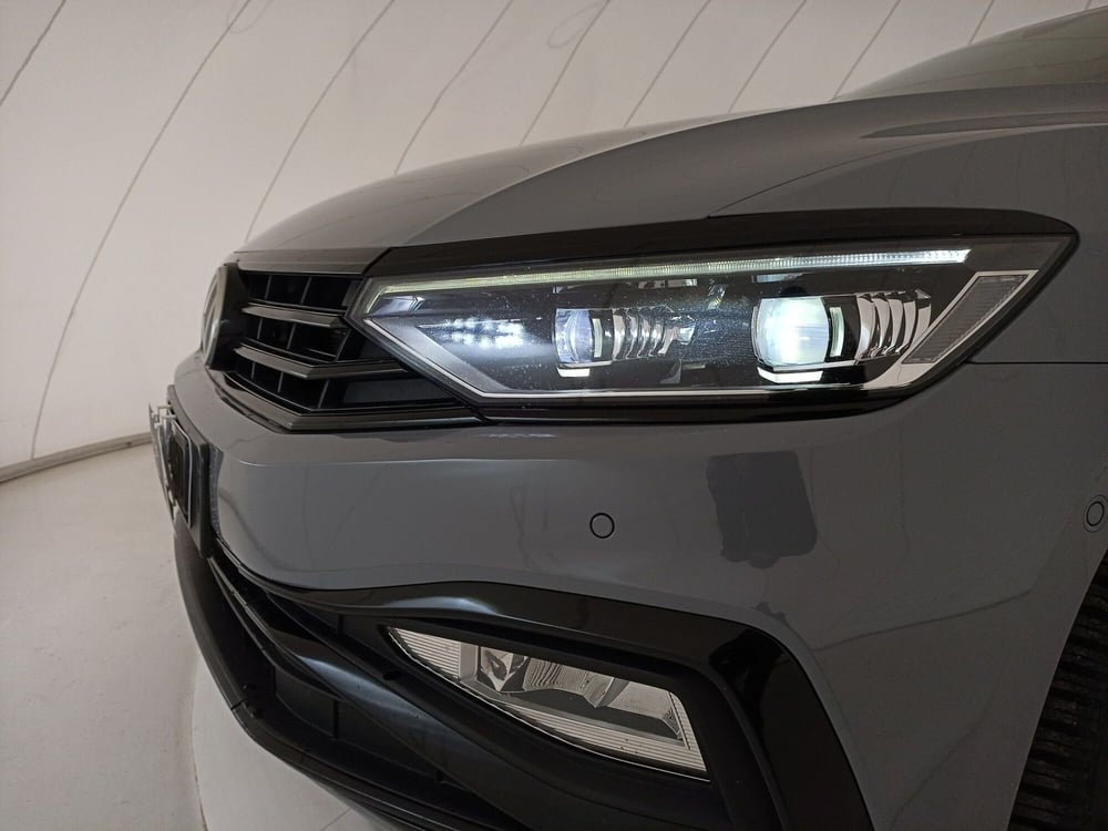Volkswagen Passat Variant usata a Bari (12)