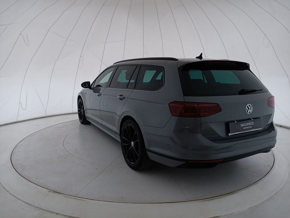 Volkswagen Passat Variant usata a Bari (4)