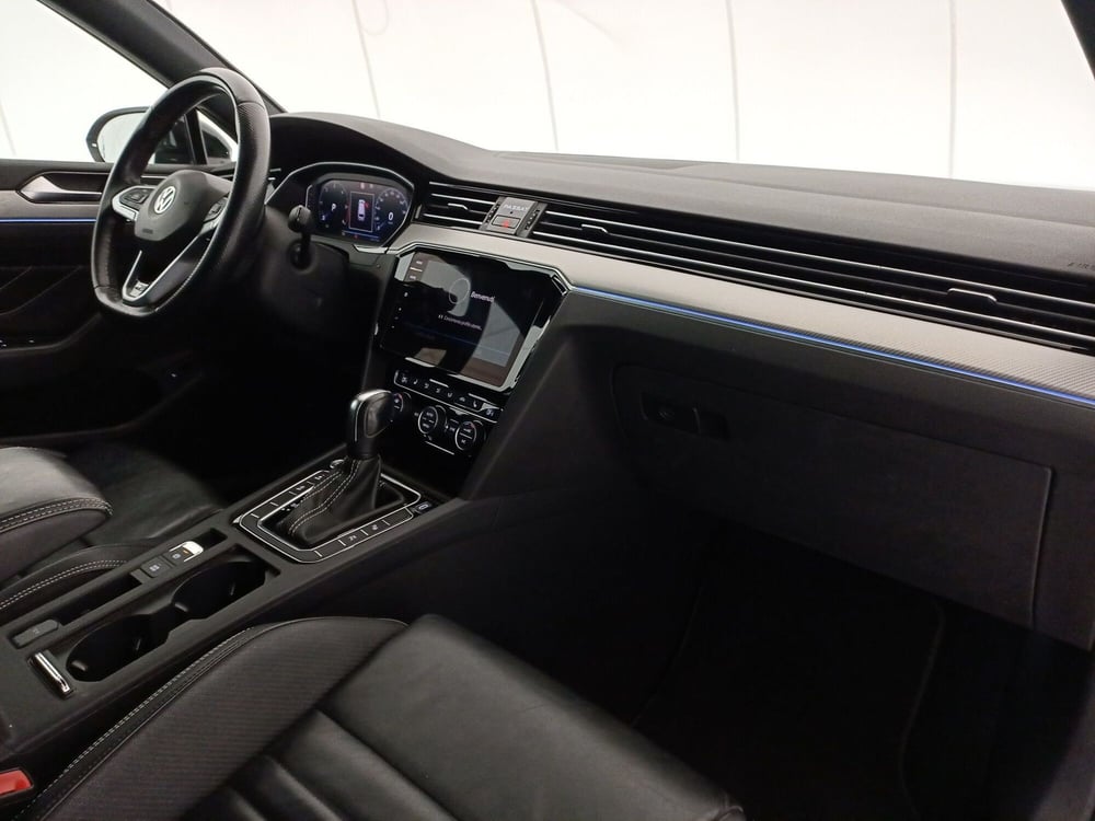 Volkswagen Passat Variant usata a Bari (7)